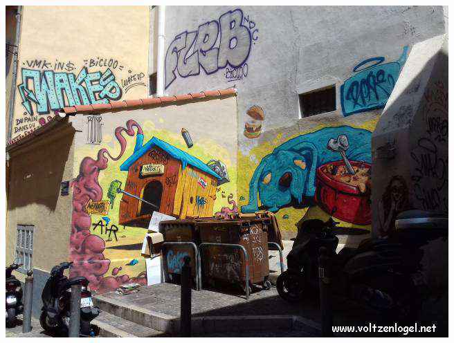 Vue panoramique du Panier à Marseille, révélant son riche patrimoine historique.