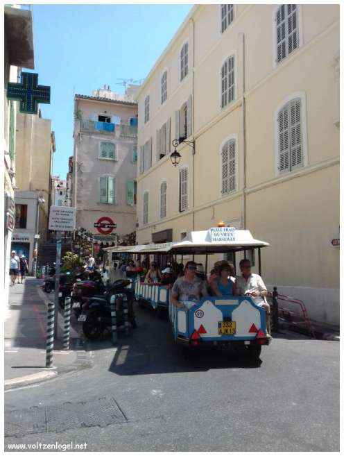 Vue panoramique du Panier à Marseille, révélant son riche patrimoine historique.