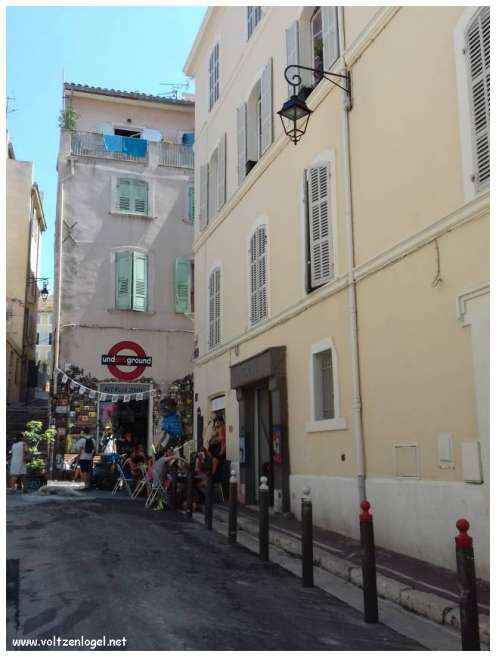 Vue panoramique du Panier à Marseille, révélant son riche patrimoine historique.