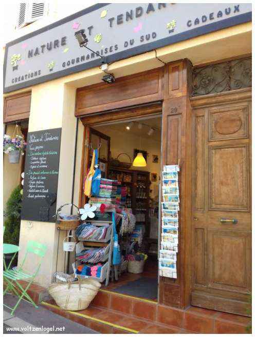Vue panoramique du Panier à Marseille, révélant son riche patrimoine historique.