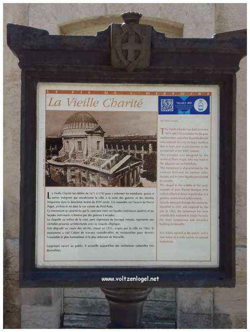Vue pittoresque des ruelles du Panier, Marseille, berceau de l'histoire et du charme provençal.