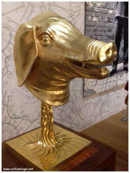 Vue panoramique sur Marseille, ville des trésors méditerranéens.