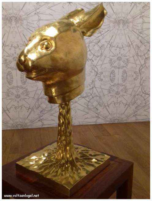 Vue panoramique sur Marseille, ville des trésors méditerranéens.