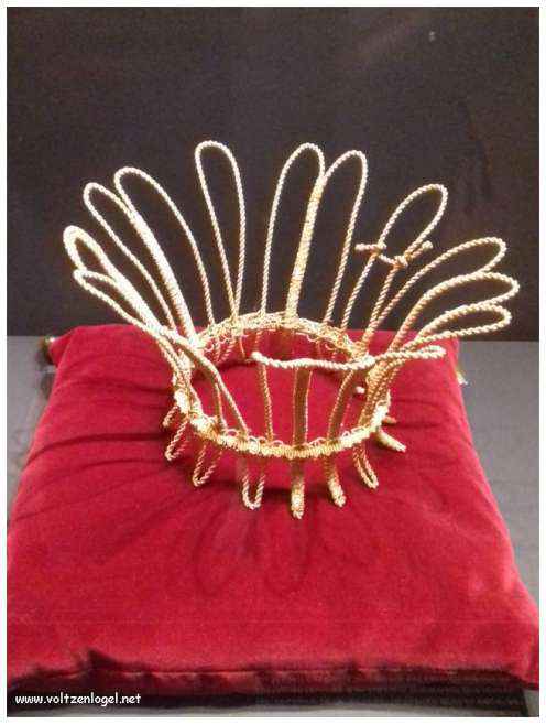 Vue panoramique sur Marseille, ville des trésors méditerranéens.