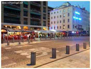 Bouillabaisse à Marseille : Symbole culinaire