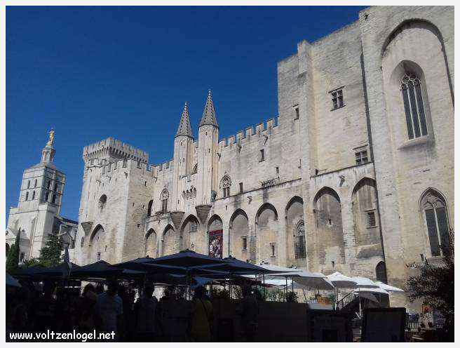 Palais des Papes à Avignon : un voyage captivant à travers l'histoire et la culture.