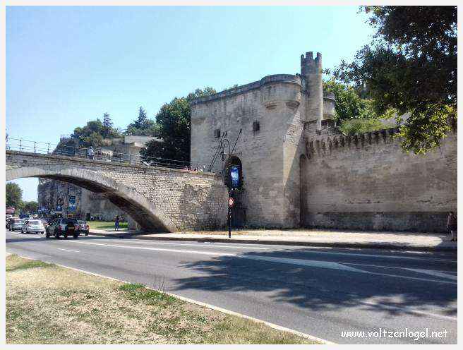 Le Pont d'Avignon. Pont Saint Bénezet à Avignon