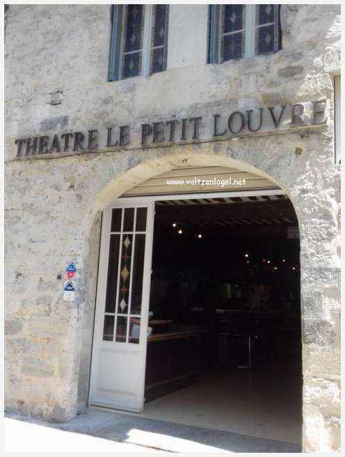 Vue panoramique sur Avignon, cité historique aux trésors cachés et à la richesse culturelle.