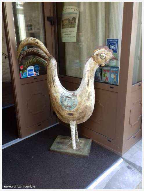 Ruelles pittoresques et charme provençal de Carpentras, au cœur du Vaucluse.