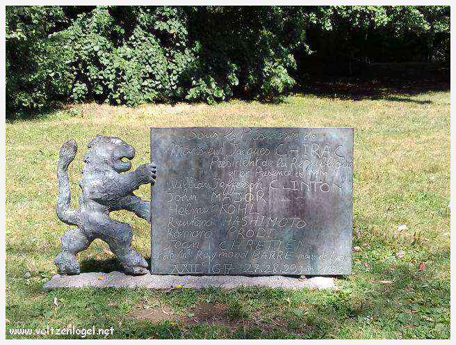 Parc de la Tête d'Or: Oasis urbaine de Lyon, mélange de nature et d'histoire.