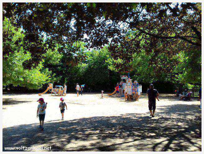 Parc de la Tête d'Or: Oasis urbaine de Lyon, mélange de nature et d'histoire.
