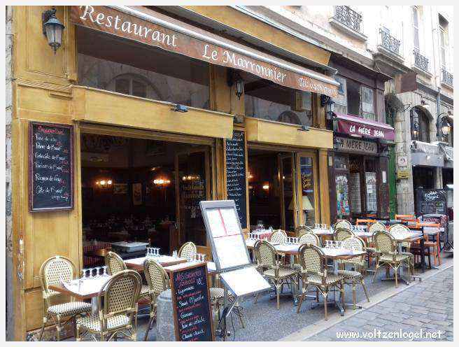 Vue panoramique de Lyon, une ville riche en trésors architecturaux et culturels.