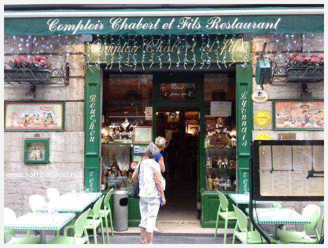Vue panoramique de Lyon, une ville riche en trésors architecturaux et culturels.