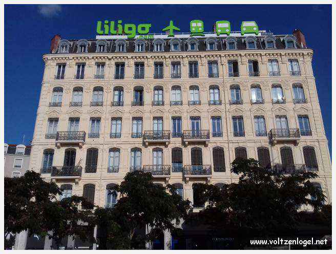 Vue panoramique de Lyon, une ville riche en trésors architecturaux et culturels.