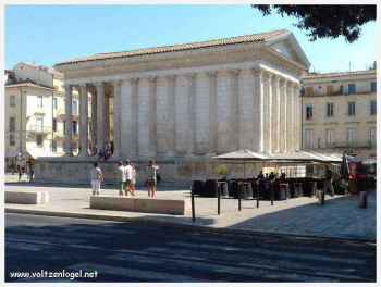 Nîmes la Cité Antique. Les Arènes de Nîmes, la Maison Carrée, la Tour Magne, monuments romains