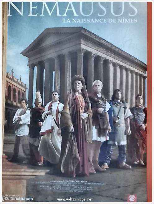 Vue aérienne des Arènes de Nîmes, emblèmes de son héritage romain.