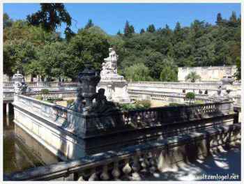 Jardin de rocaille des Jardins de la Fontaine à Nîmes