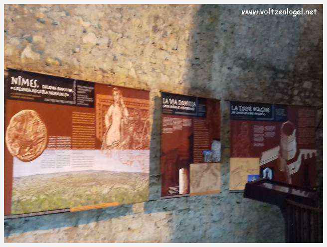 Vue aérienne des Arènes de Nîmes, emblèmes de son héritage romain.