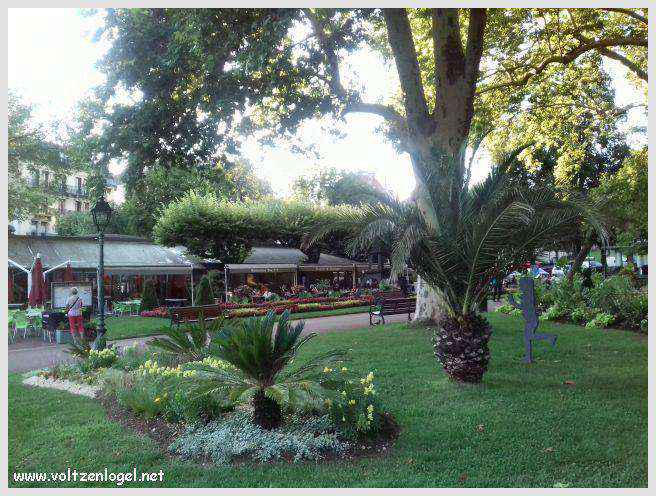 Vue panoramique sur le lac du Bourget à Aix-les-Bains