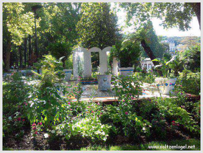 Vue panoramique sur le lac du Bourget à Aix-les-Bains