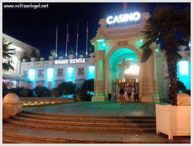 Dans un cadre exceptionnel le Casino Grand Cercle d'Aix-les-Bains vous accueil