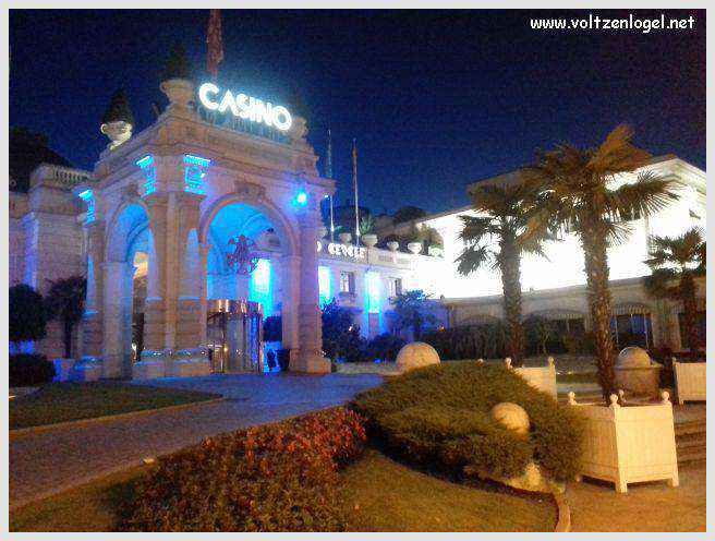 Photos du Casino Grand Cercle situé en plein coeur de la ville d'Aix-les-Bains