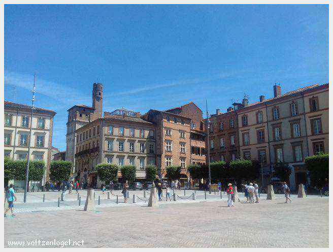 Vue panoramique de la cathédrale Sainte-Cécile à Albi, chef-d'œuvre gothique