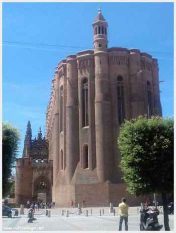 La Cathédrale Sainte-Cécile un Monument emblématique de la cité d'Albi