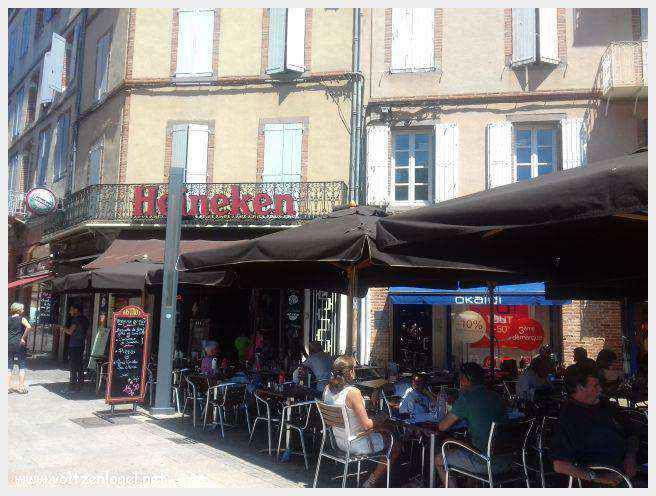 Vue panoramique de la cathédrale Sainte-Cécile à Albi, chef-d'œuvre gothique