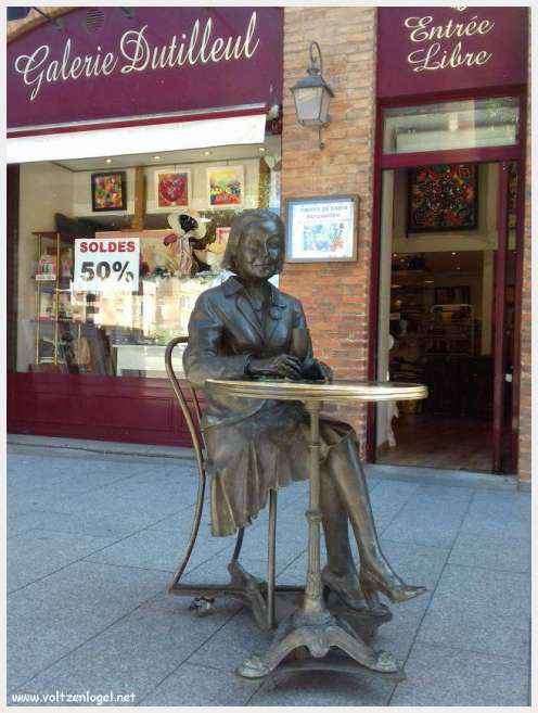 Vue panoramique de la cathédrale Sainte-Cécile à Albi, chef-d'œuvre gothique