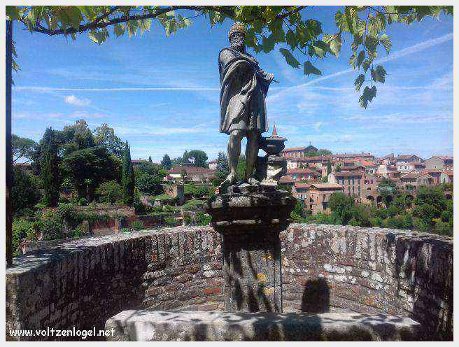 Cathédrale Sainte-Cécile d'Albi, symbole de son architecture médiévale remarquable