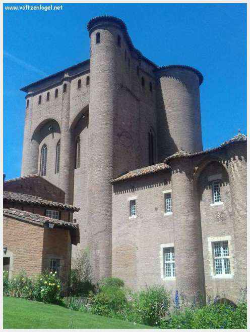 Cathédrale Sainte-Cécile d'Albi, symbole de son architecture médiévale remarquable