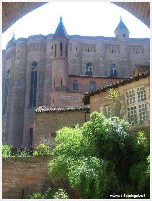Cathédrale Sainte-Cécile d'Albi, symbole de son architecture médiévale remarquable