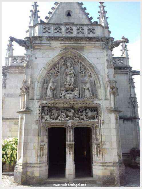 Vue panoramique sur le Château Royal d'Amboise et ses jardins à la française