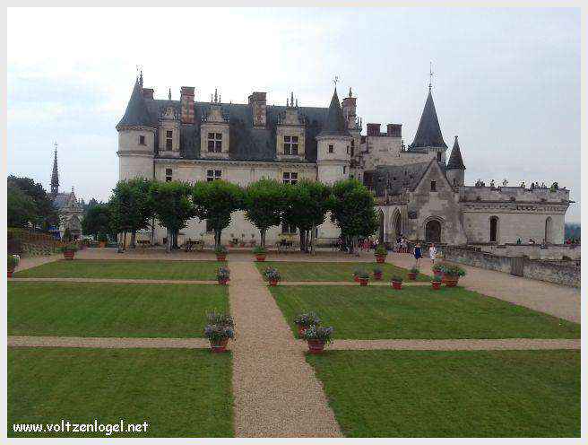 Amboise le Château Royal. La résidence des rois de France. Leonard de vinci