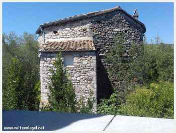 Balazuc en Ardèche. Le meilleur du pittoresque village médiéval de Balazuc