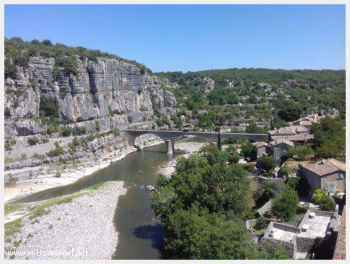 Balazuc en Ardèche. Le pittoresque village médiéval de Balazuc