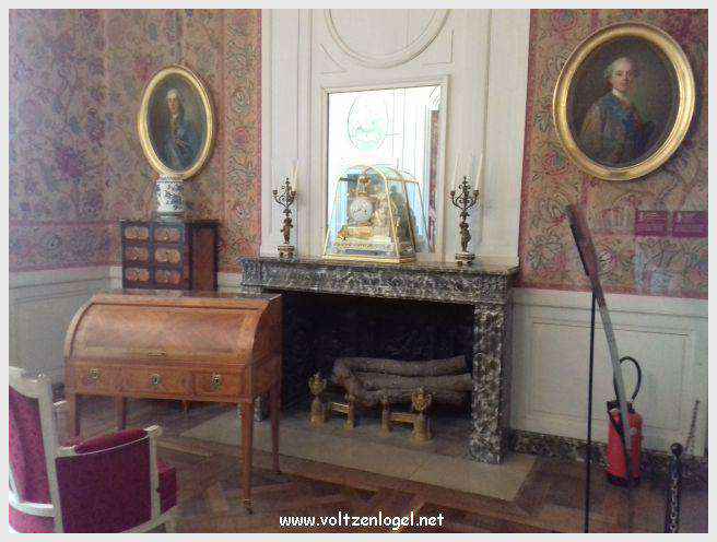 Vue majestueuse du Château de Chambord et ses jardins Renaissance