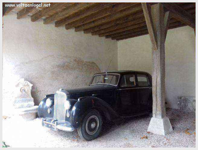 Château de Chenonceau : symbole de la Renaissance française et de la beauté des jardins historiques.