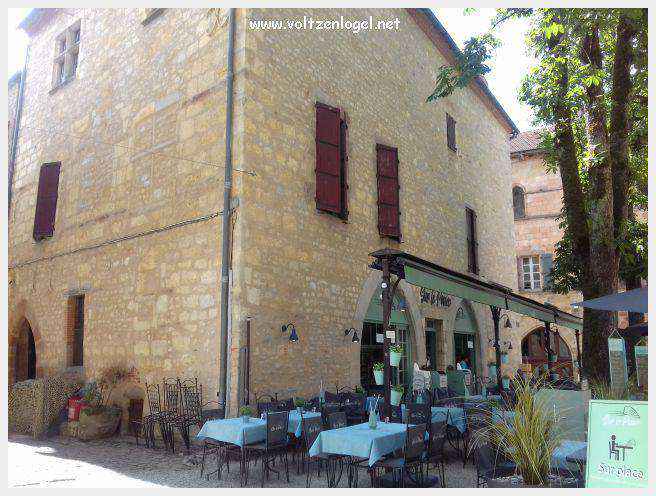 Vue panoramique de Cordes-sur-Ciel, joyau médiéval perché dans le Tarn