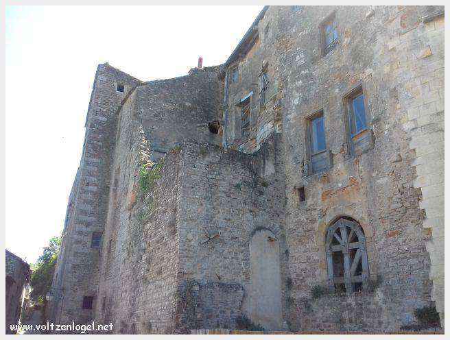 La cité médiévale de Cordes-sur-Ciel perchée sur les collines du Tarn