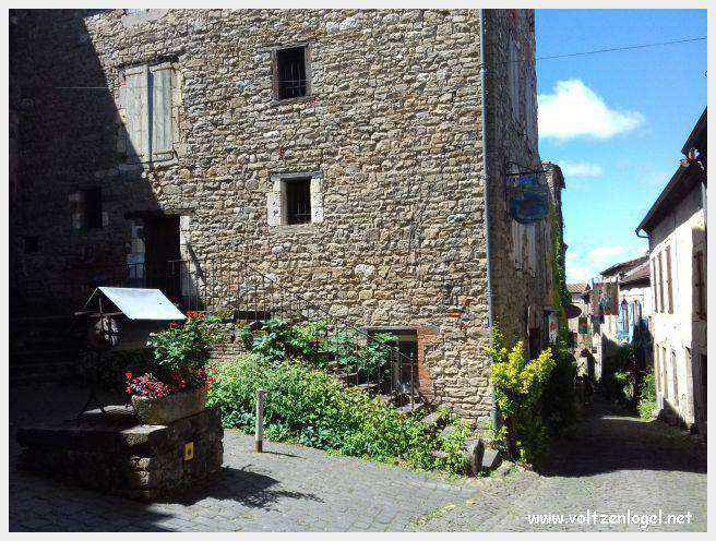 La cité médiévale de Cordes-sur-Ciel perchée sur les collines du Tarn