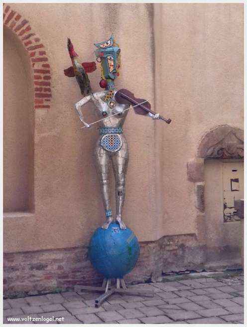 Vue panoramique sur les toits de Cordes-sur-Ciel, cité médiévale perchée