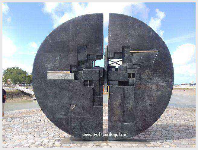 Tour Saint-Nicolas à La Rochelle, emblème médiéval du vieux port