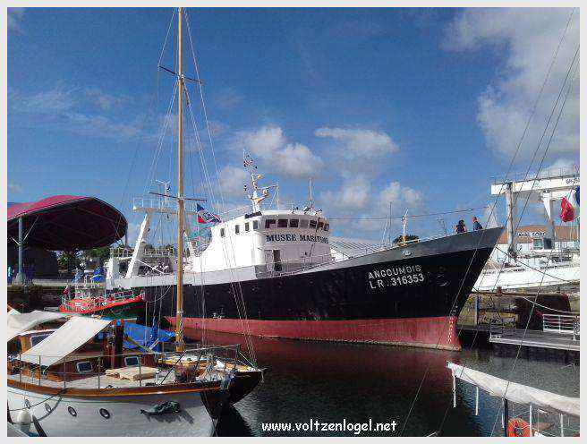 Tour Saint-Nicolas à La Rochelle, emblème médiéval du vieux port