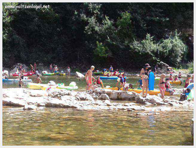 Le Pont d’Arc, une majestueuse arche naturelle dans les gorges de l'Ardèche