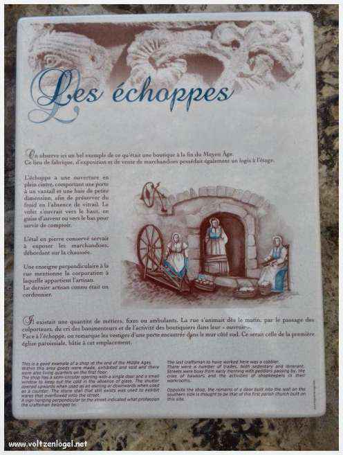 Vue pittoresque de Sainte-Enimie dans les Gorges du Tarn, village médiéval et nature spectaculaire