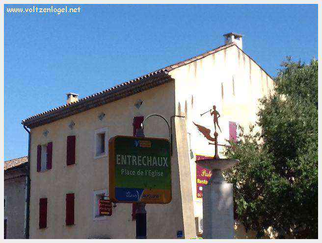 Entrechaux au Pays Ventoux