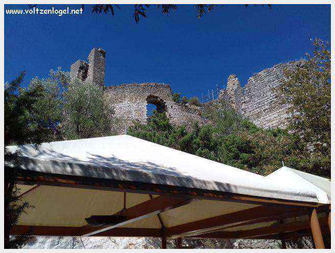 Entrechaux au Pays Ventoux
