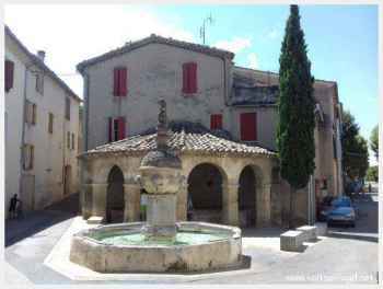 Fontaine de la Placette, immersion dans l'histoire de Mollans-sur-Ouvèze